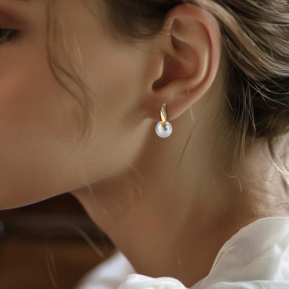 Clous d'oreilles Or jaune 18K Diamant blanc, 0.10 ct, 2 Pierres, brillant, w-si perle d'eau douce blanc, 2 Perles, 7 mm